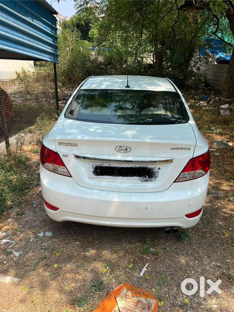 Hyundai Verna 2012