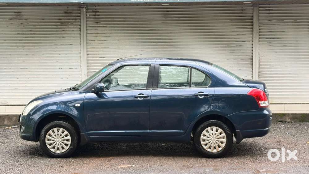 Maruti Dzire 2011 Petrol Manual