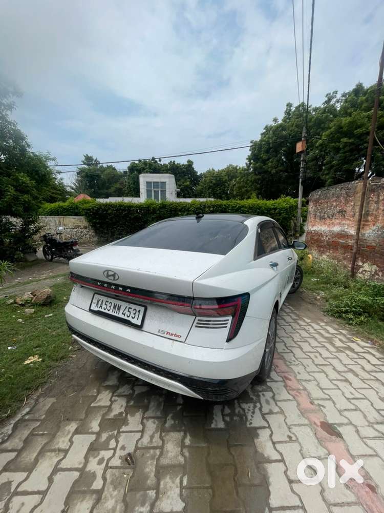 Hyundai Verna 2024 Petrol Well Maintained