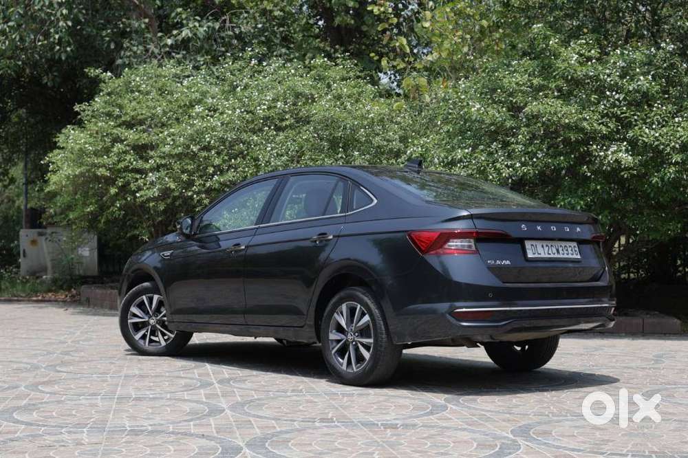 Skoda Slavia 1.0 Tsi Style At, 2023, Petrol