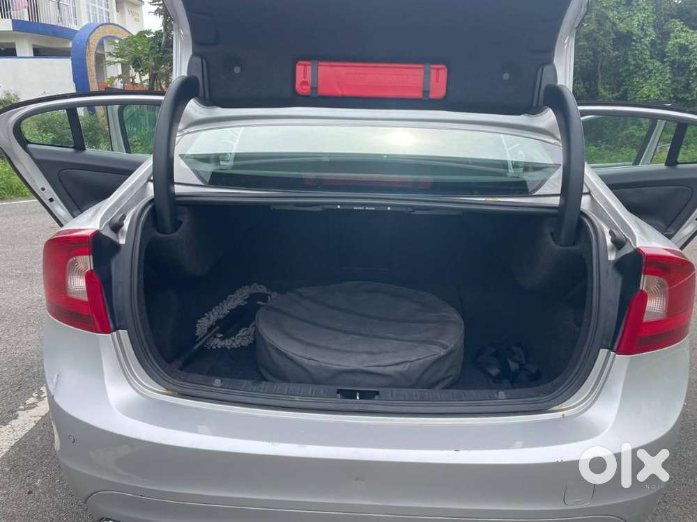 Volvo S60 Momentum 2016 Diesel Car