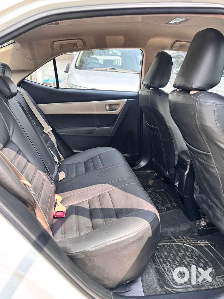 Toyota Corolla Altis Facelift, 2014, Petrol