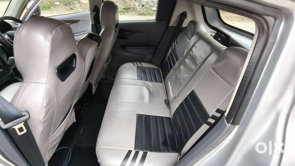 Mahindra Kuv 100 Mahindra-kuv-100-d75-k4-plus, 2018, Diesel