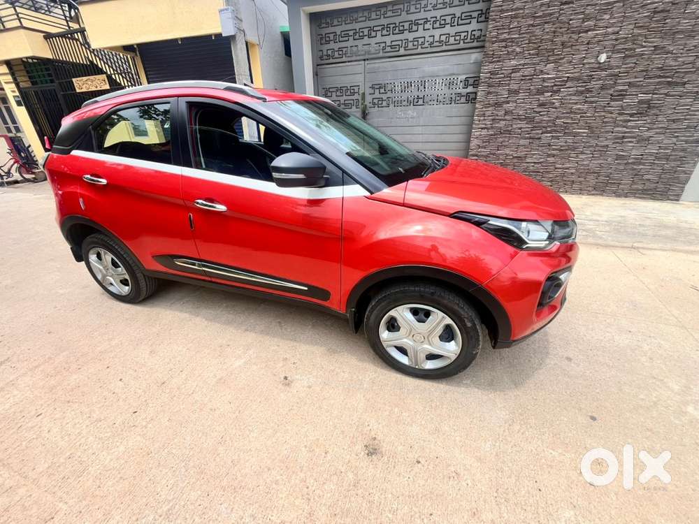 2022 Tata Nexon Xm(s) Petrol (manual) Sunroof  37,000 Km  2nd Owner