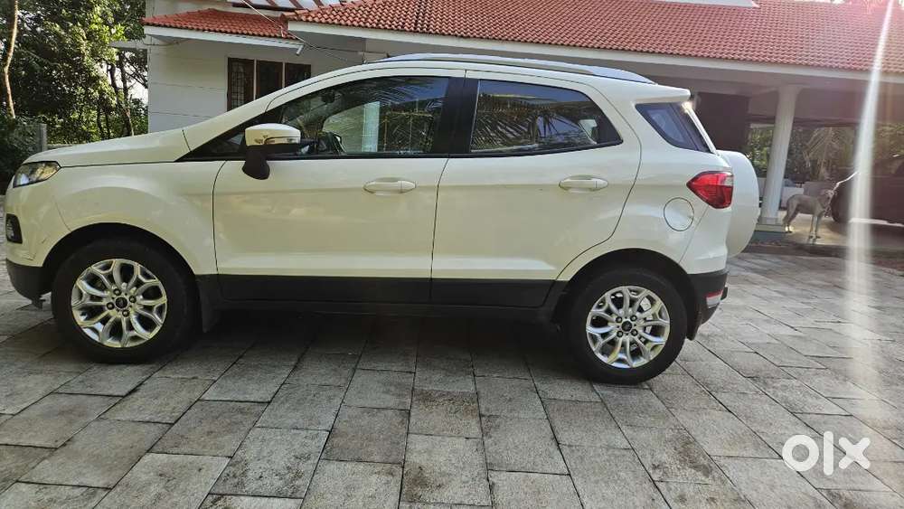Ford Ecosport 2015 Petrol Well Maintained