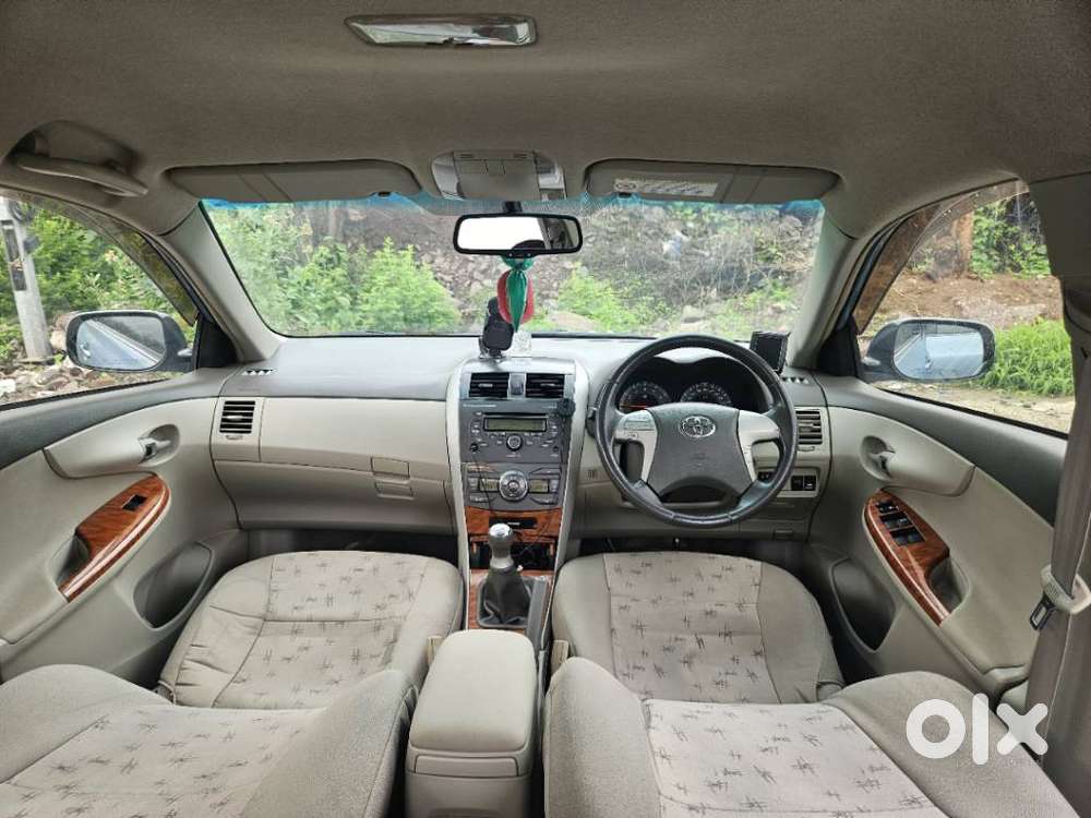 Toyota Corolla Altis G, 2011, Petrol