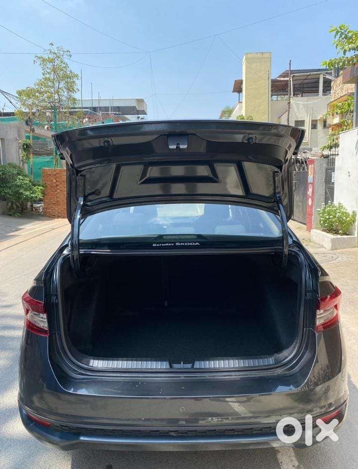 Skoda Slavia 1.0 Ambition Tsi At, 2023, Petrol