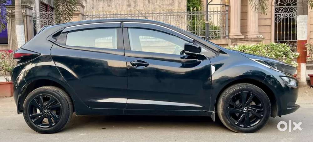 Tata Altroz 1.5 Xz Plus Diesel Dark Edition, 2023, Diesel
