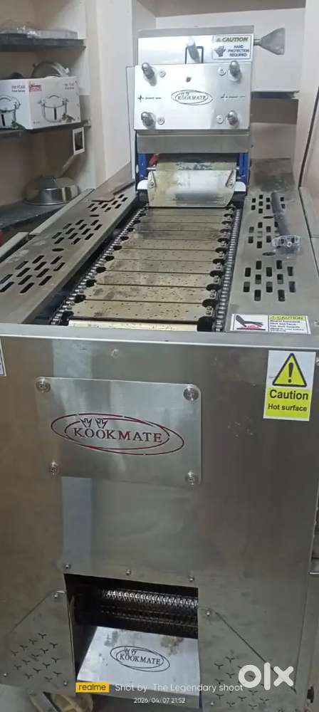 Automatic chappathi making machine