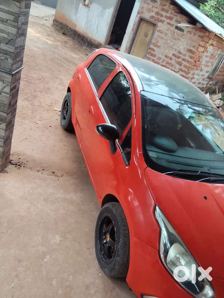 Fiat Grande Punto 2015 Diesel 940000 Km Driven