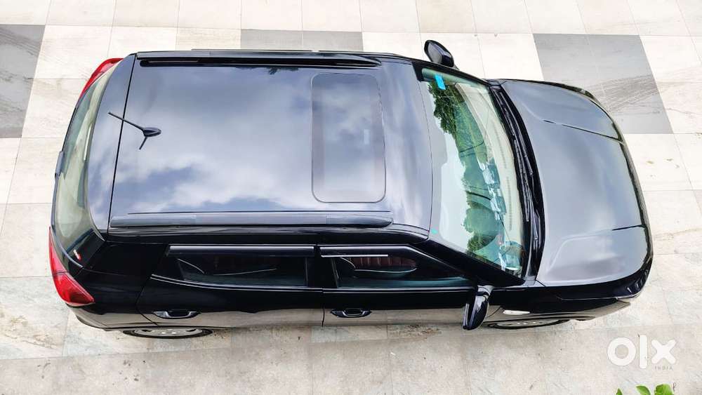 Mahindra Xuv300 W6, 2024, Petrol