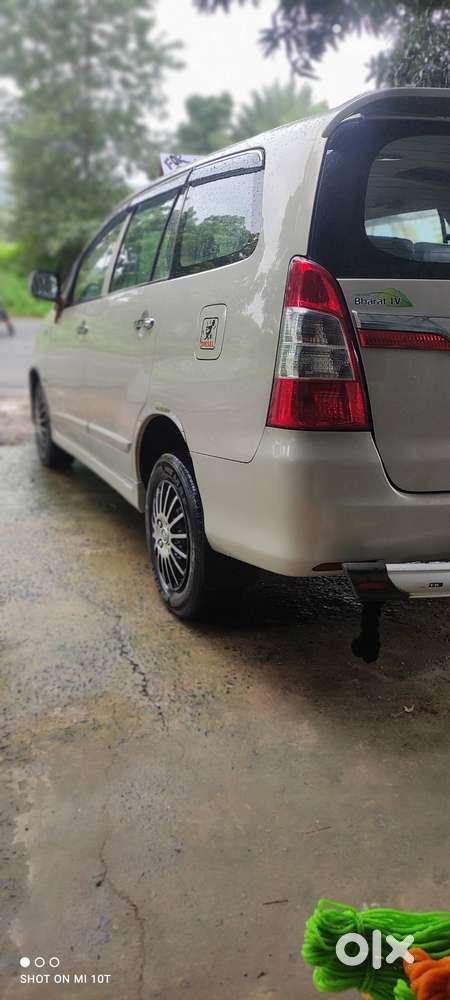 Toyota Innova 2.5 G 8 Seater Mint Condition