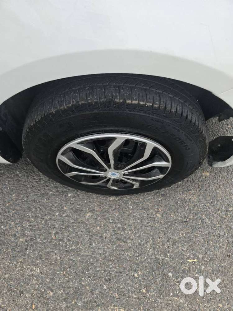 Maruti Suzuki Dzire 1.2 Vxi, 2012, Petrol