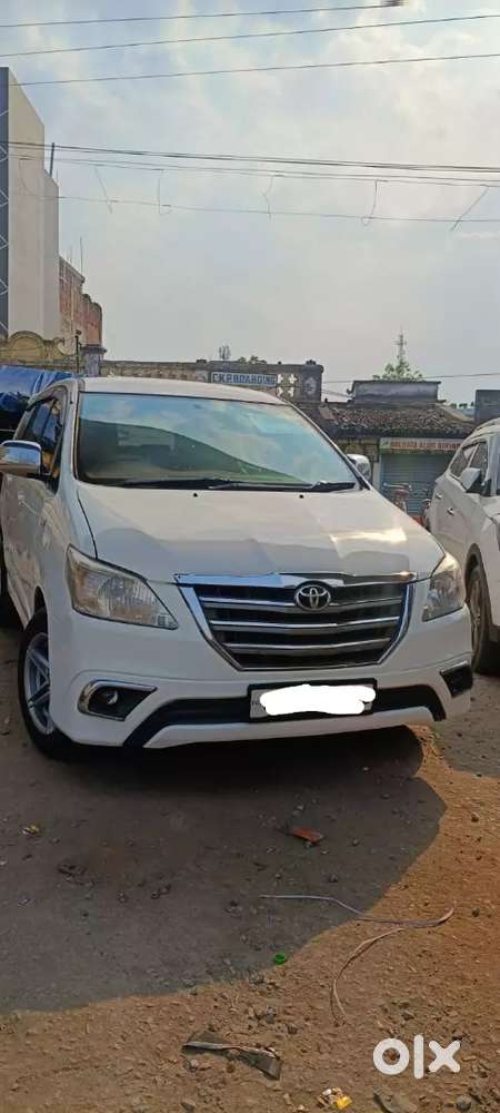 Toyota Innova Car In Very Good Condition.