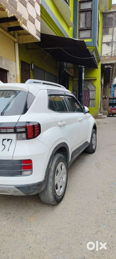 2022 Hyundai Venue Manual Petrol