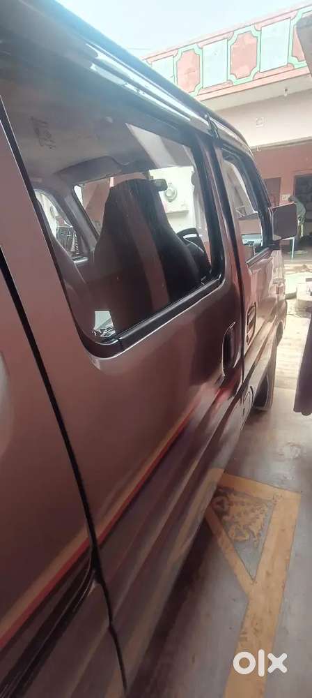 Maruti Suzuki Eeco 2017 Petrol 245000 Km Driven