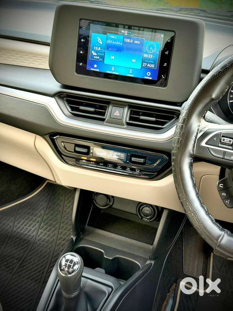 Maruti Suzuki Swift Dzire Vxi Optional, 2025, Petrol