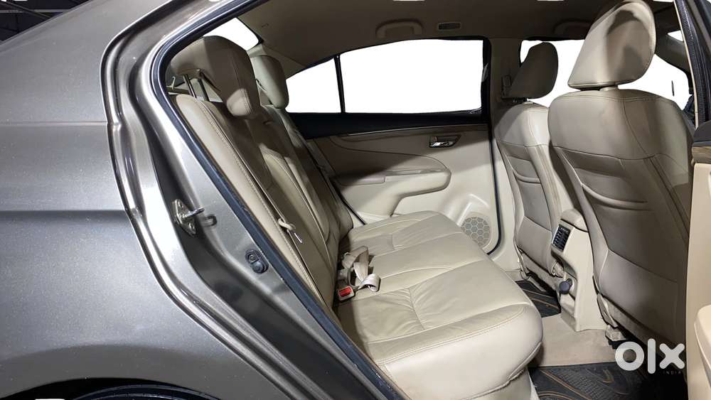 Maruti Suzuki Ciaz 1.5 Alpha Shvs Petrol, 2021, Petrol