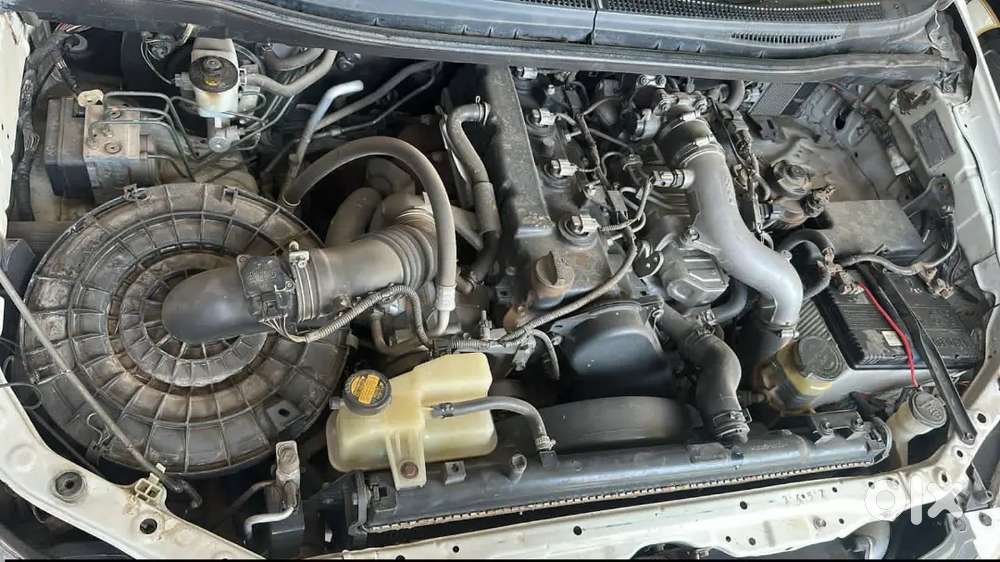 Toyota Innova 2.5 G Manual Transmission