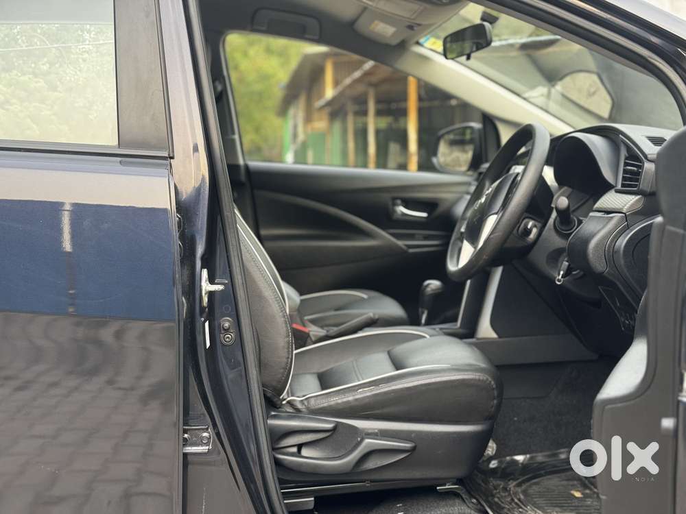 Toyota Innova Crysta [2020-ongoing] 2.4 Gx At 7 Str, 2021, Diesel