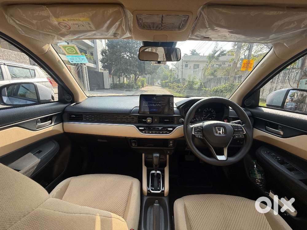 Honda Amaze 1.2 Zx Petrol Cvt 2025