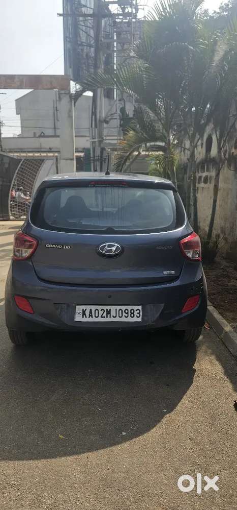 Hyundai Grand I10 2013 Petrol Car