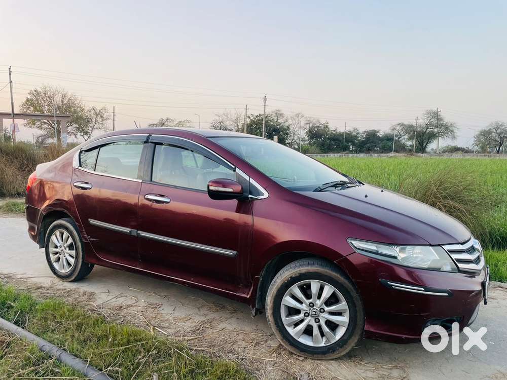 Vip 6161  Honda City V-mt (top Model)  1lac Km  2013  Good Car