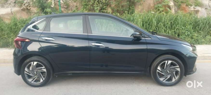 Hyundai I20 Asta (o) 1.2 Mt, 2023, Petrol