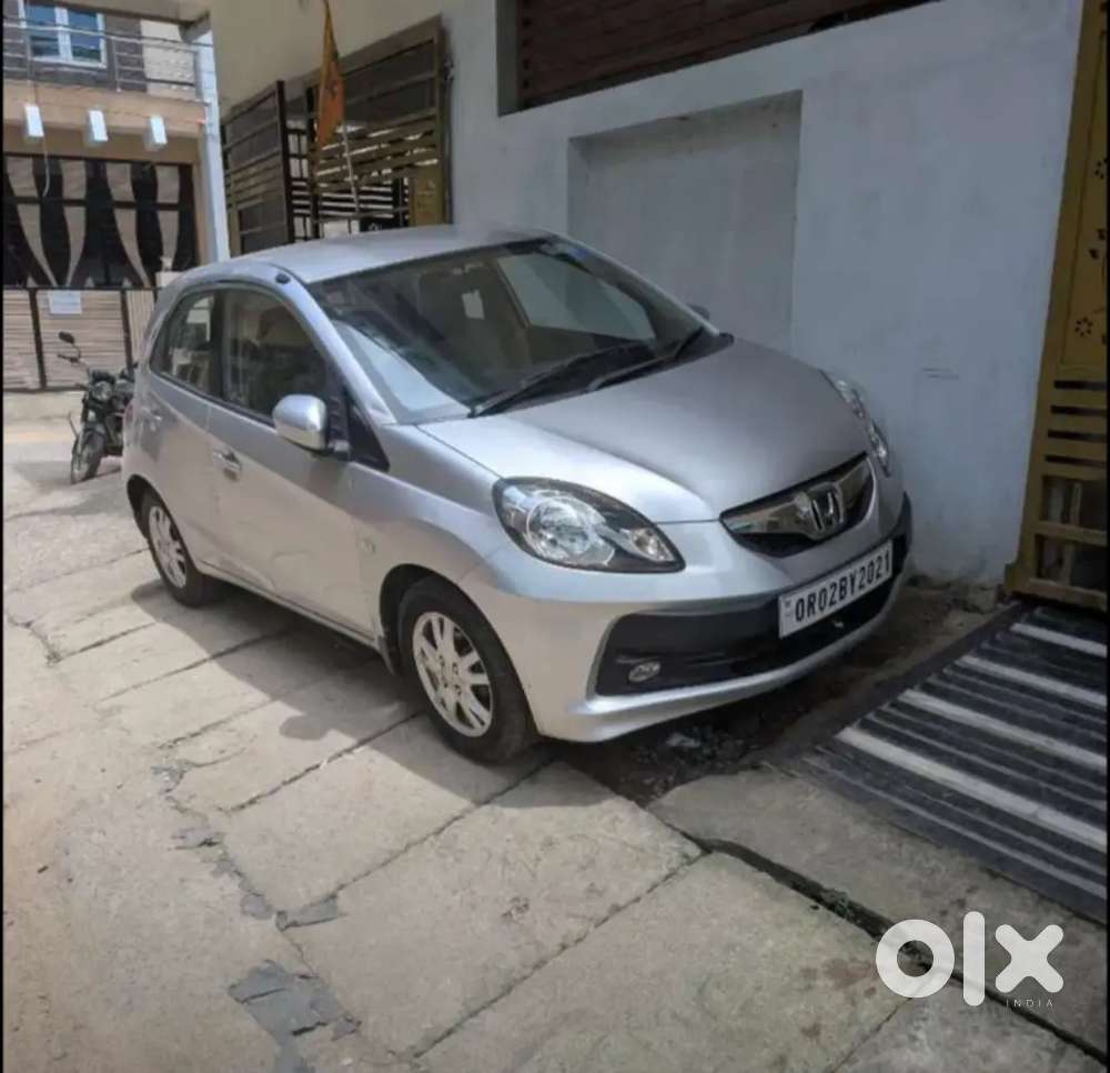 Honda Brio 2012 Petrol Well Maintained