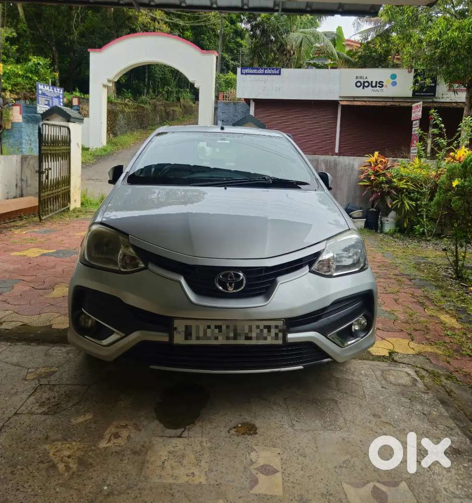 Toyota Etios Liva 2016 Petrol / Cng  Manual