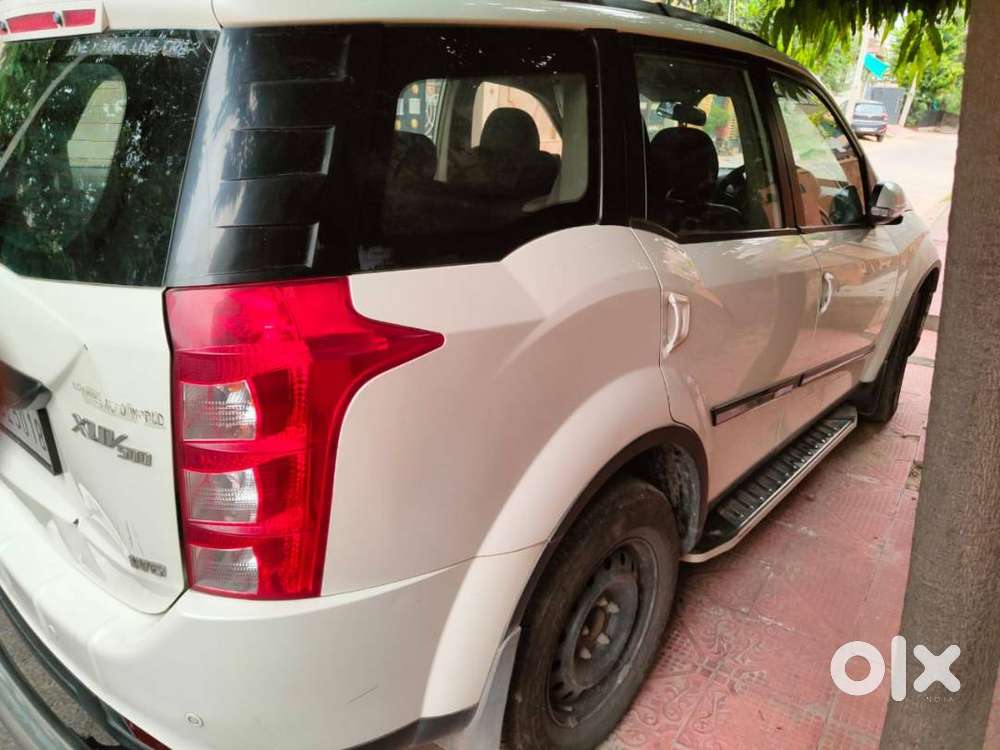 Mahindra Xuv500 W6 2015