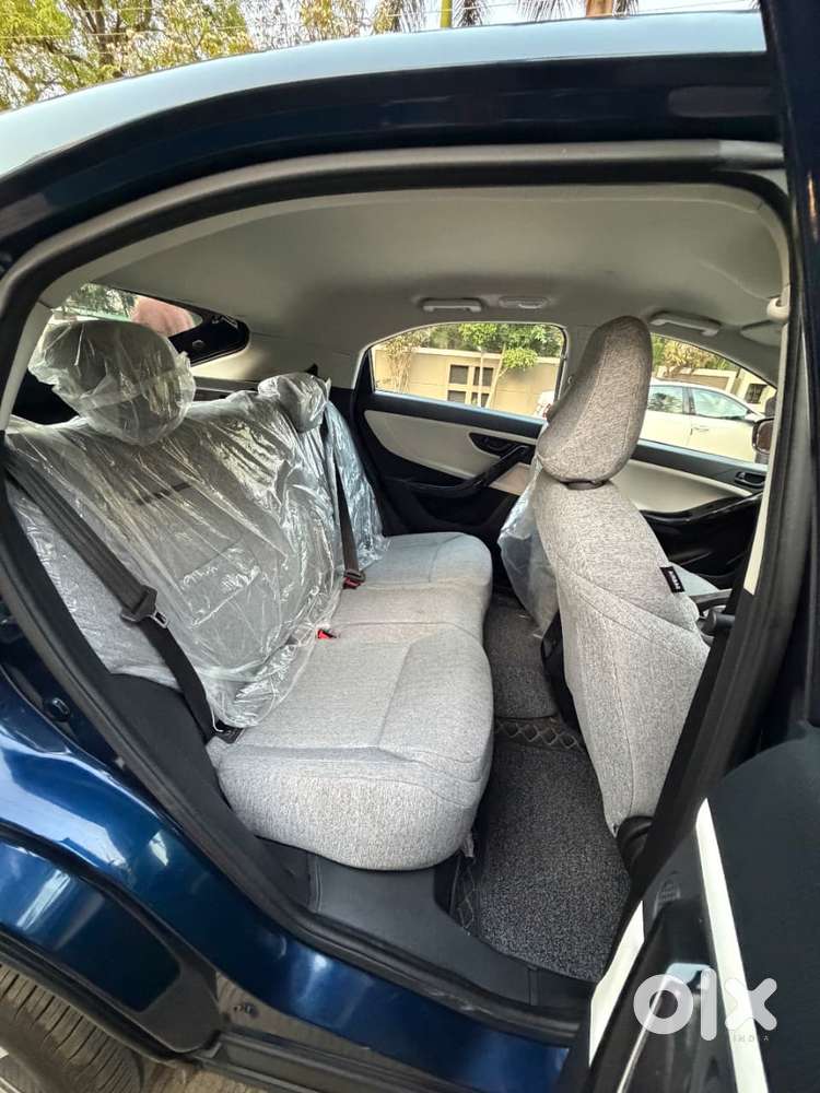 Tata Curvv Pure Plus 1.2 Revotron Petrol 7dca, 2025, Petrol