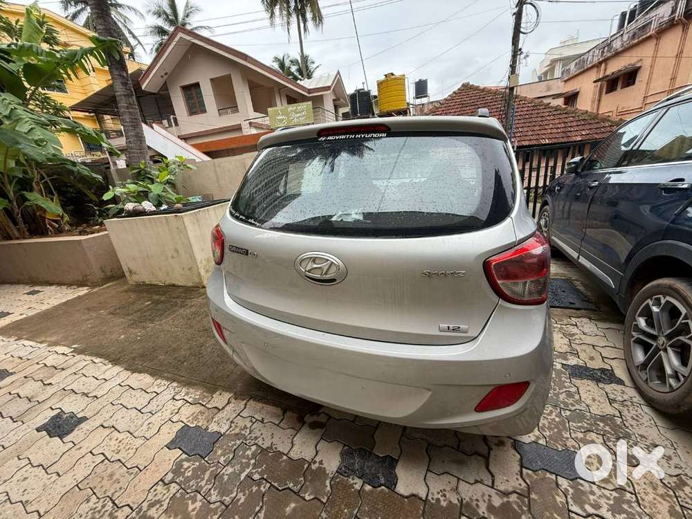 Hyundai Grand I10 Sportz Car For Sale