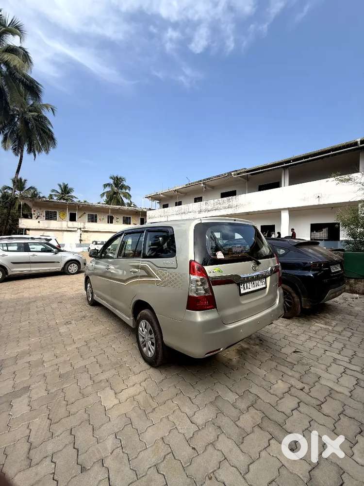 Toyota Innova 2015 Diesel Well Maintained