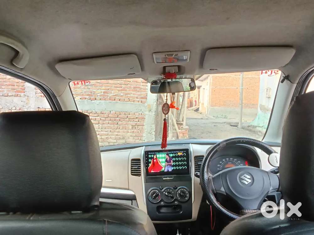 Car Me Koi Bhi Kami Nhi Hai