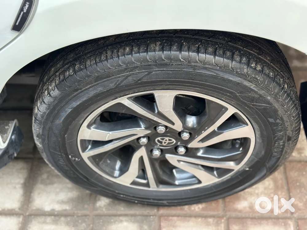 Toyota Innova Crysta [2020-ongoing] 2.4 Vx 8 Str, 2022, Diesel