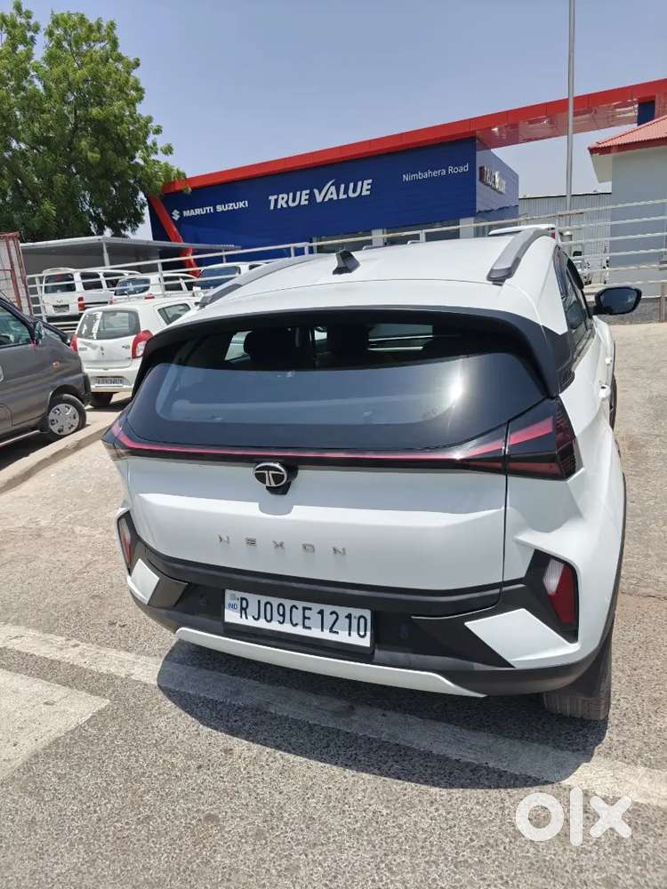 Tata Nexon 2024 Petrol 16200 Km Driven