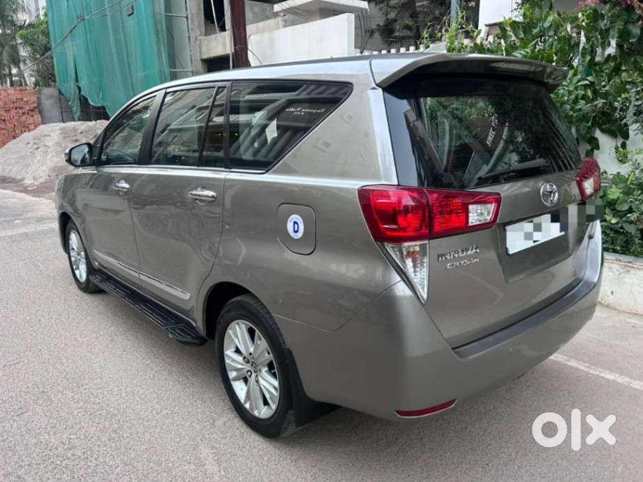 Toyota Innova Crysta 2.8z Automatic, 2017, Diesel