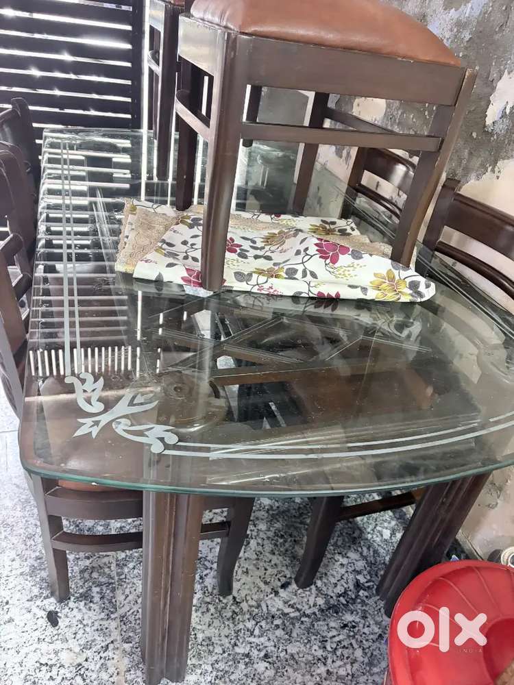 Dinning Table