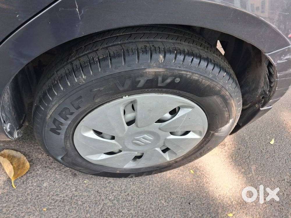 Maruti Suzuki Swift Lxi Option, 2017, Petrol