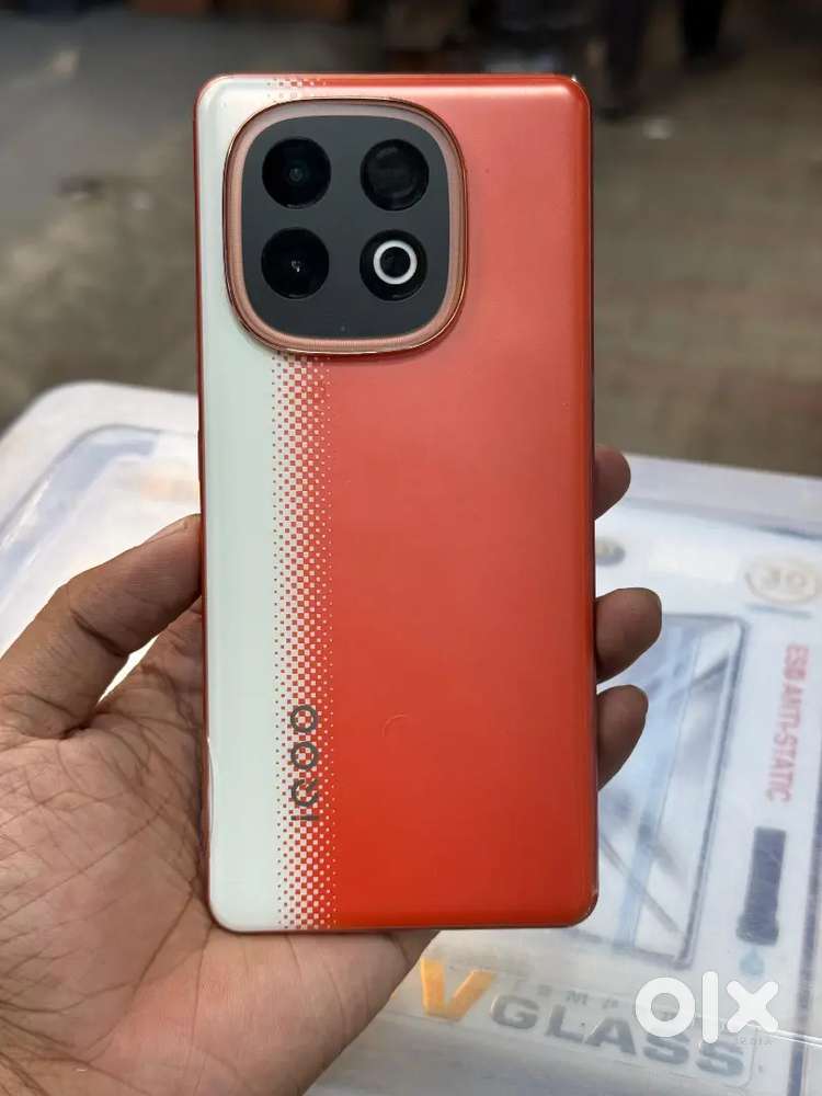 iQOO Neo 10 10 to 11 Month Old 12/256