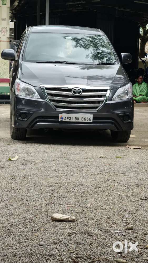 Toyota Innova 2016 Diesel Well Maintained