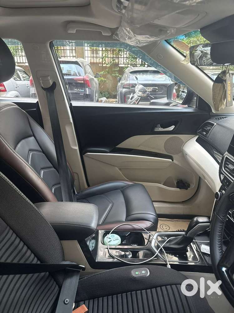 Mahindra Xuv 3xo Petrol 2024 Auto