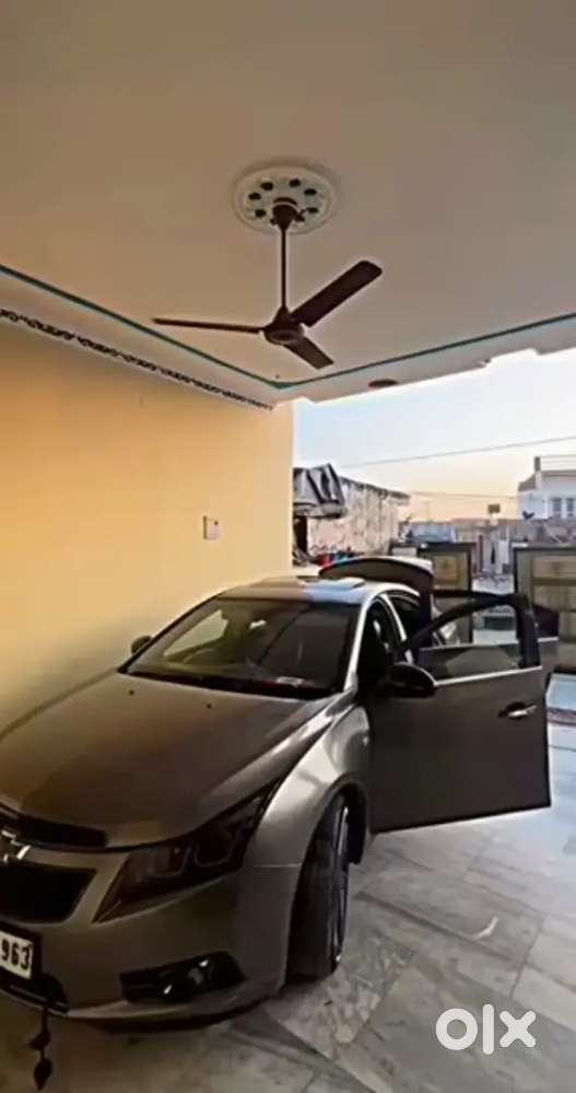 Chevrolet Cruze 2012 Diesel 90000 Km Driven,just Like New Car Engine