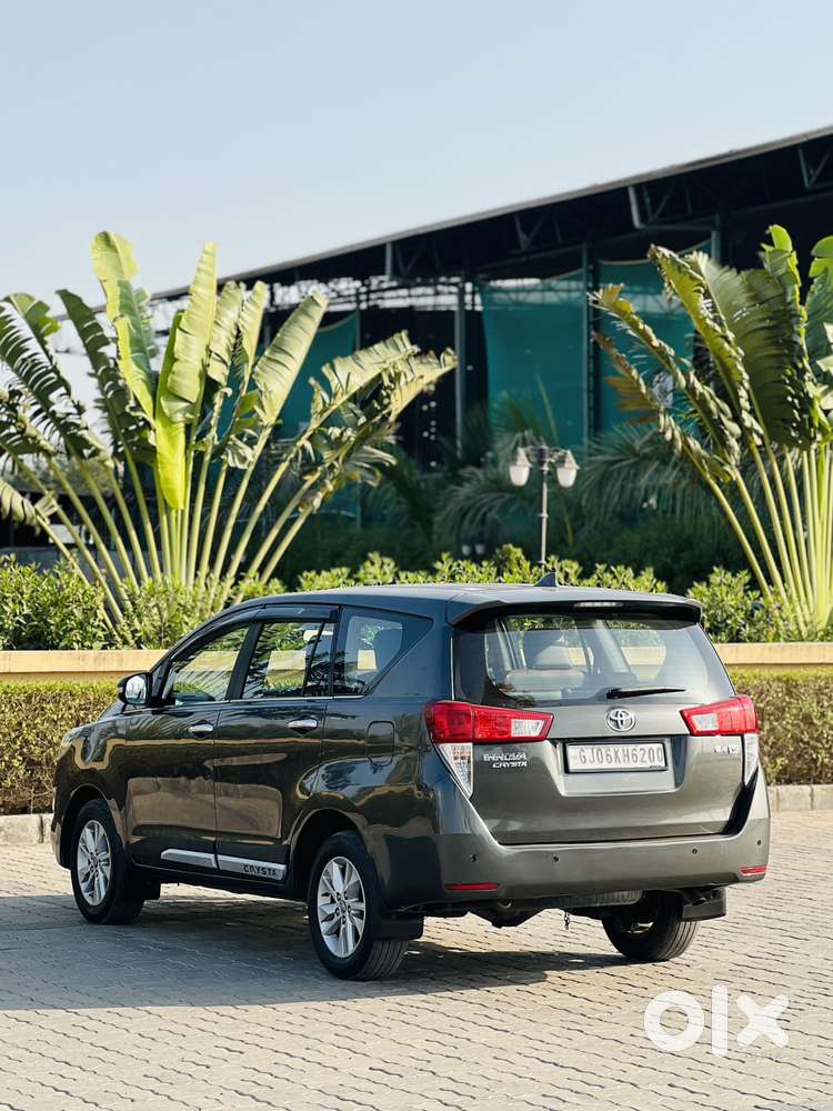 Toyota Innova Crysta 2.4 Vx Mt 8s, 2016, Diesel