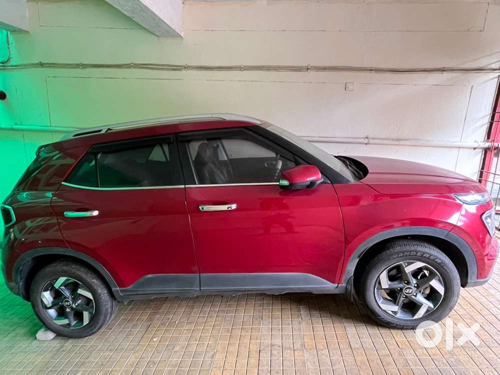 Hyundai Venue 2021 Petrol Well Maintained