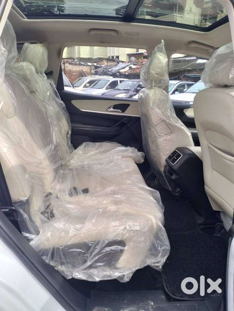Mahindra Xuv700 2.2 Ax 7 Diesel Mt Str, 2022, Diesel
