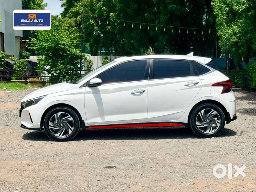 Hyundai I20 Asta (o) 1.2 Mt, 2023, Petrol