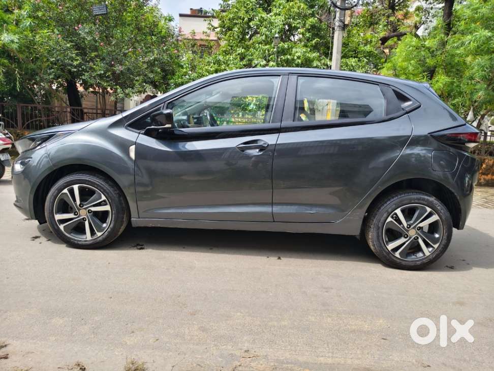 Tata Altroz Xza Plus (o) (s), 2021, Petrol