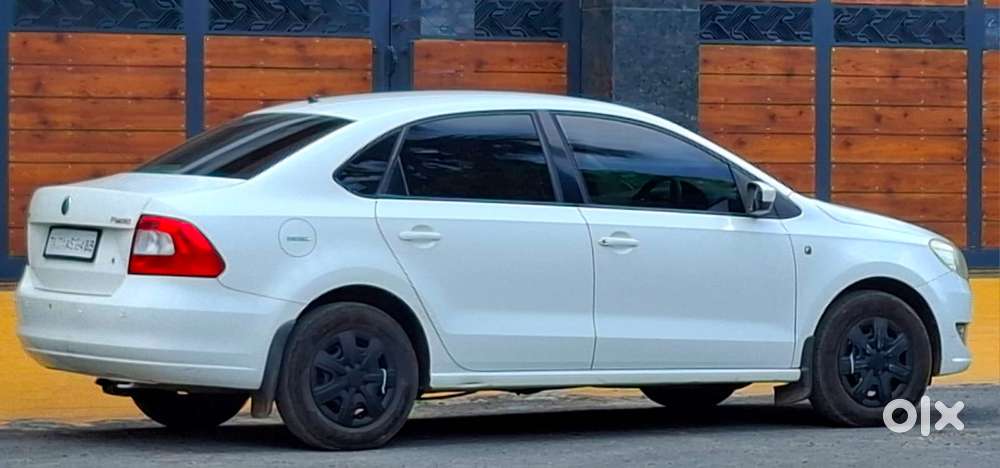 Skoda Rapid 1.6 Mpi Ambition, 2012, Diesel